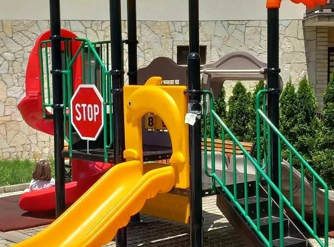 아파트 Zlatiborski Konaci K14/3 즐라티보